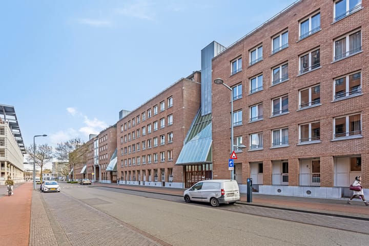 Foto 18 van Sphinxlunet 105-F