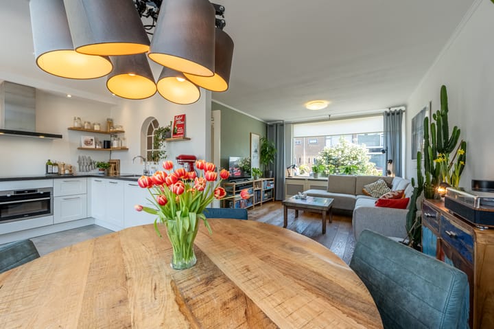 Photo 13 of Meidoornstraat 10