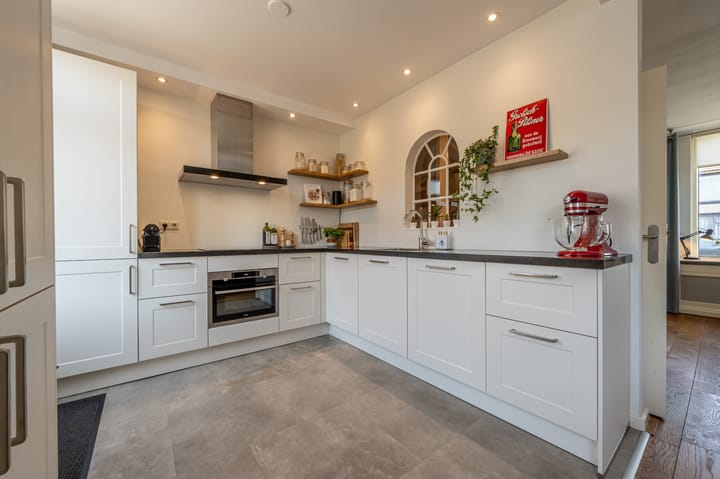 Photo 14 of Meidoornstraat 10