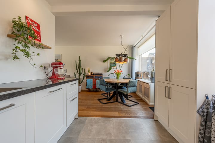 Photo 17 of Meidoornstraat 10