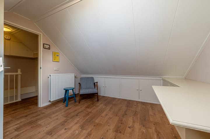 Photo 33 of Meidoornstraat 10