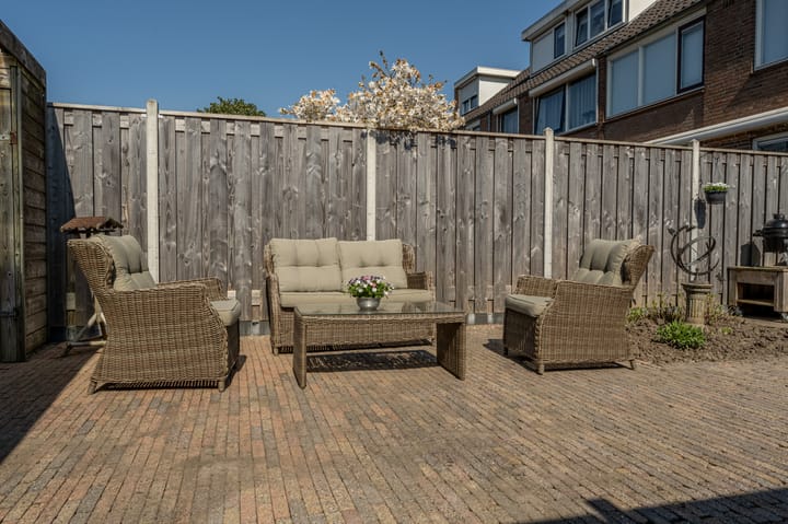 Photo 36 of Meidoornstraat 10