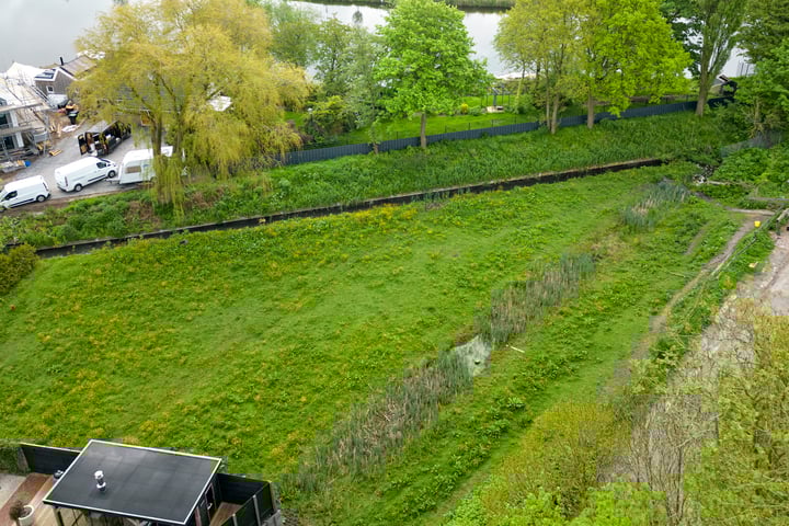 Photo 5 of Dijk 2-B