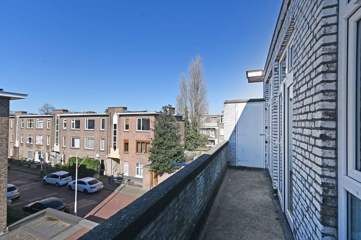 Photo 17 of Zuiderparklaan 31