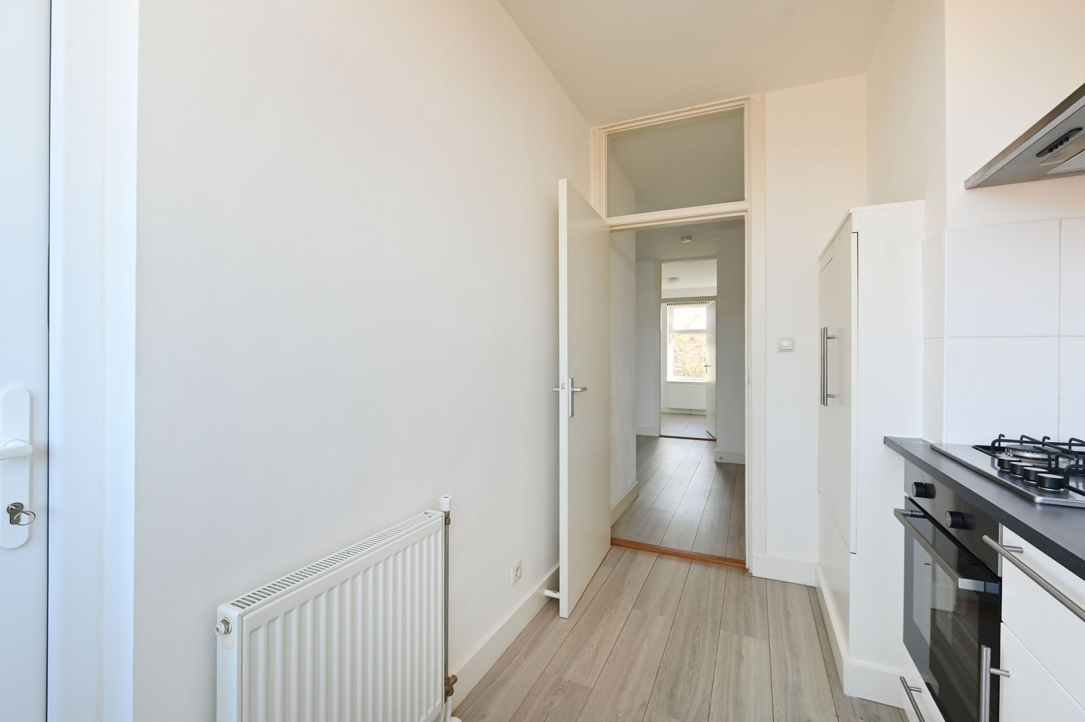 Photo 21 of Zuiderparklaan 31