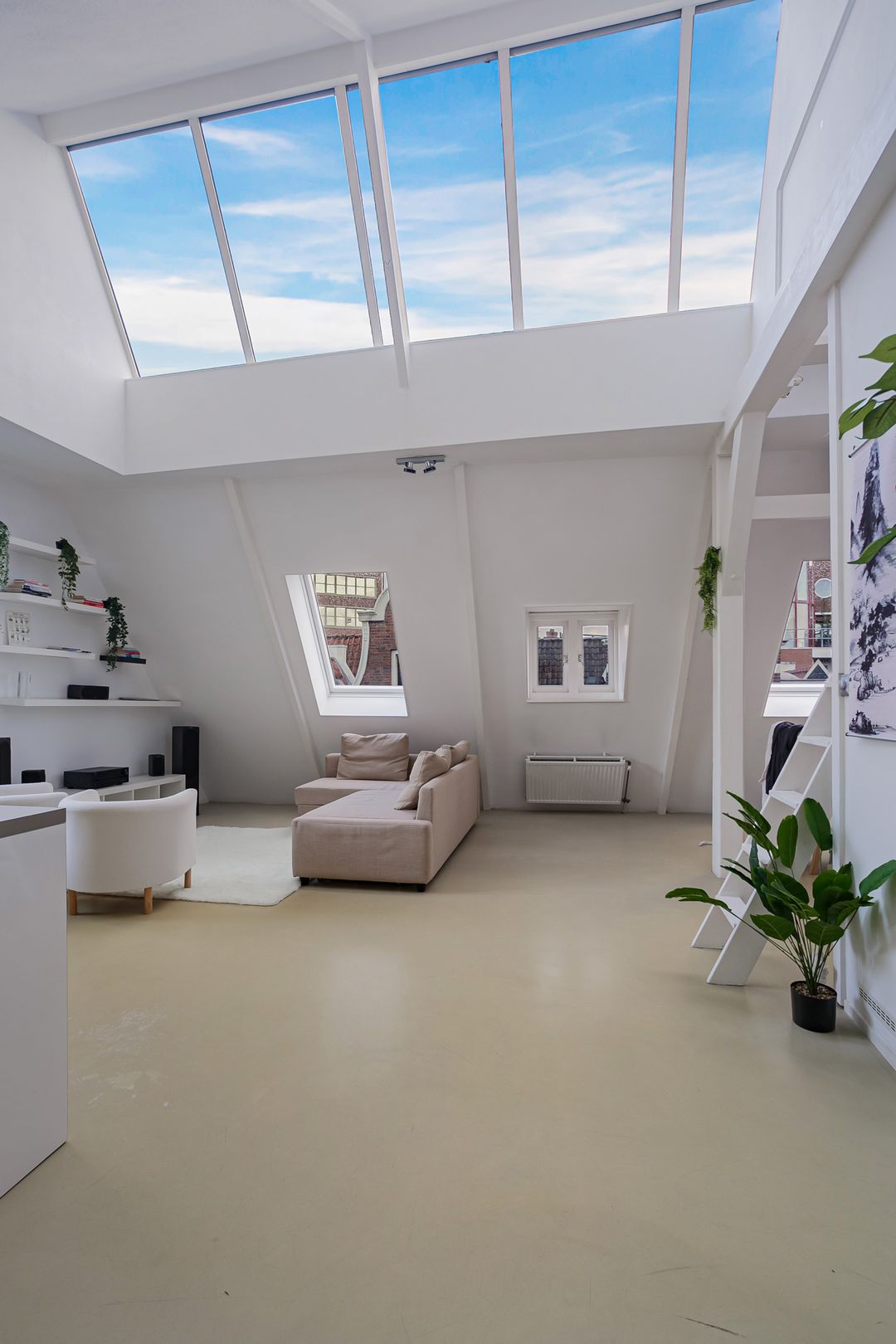 Foto 2 van 't Hol 14