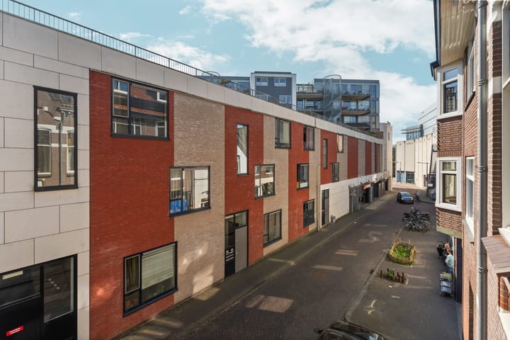 Photo 7 of Spoorwegstraat 19-1