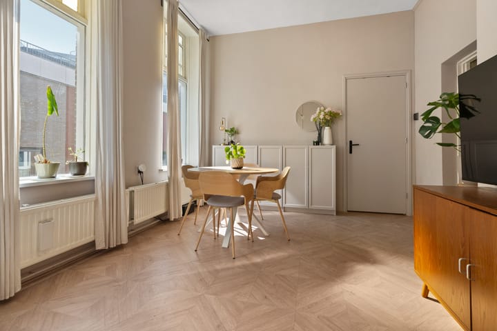 Photo 9 of Spoorwegstraat 19-1