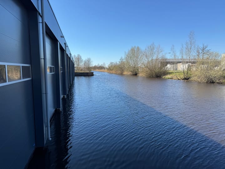 Photo 5 of De Steven 18