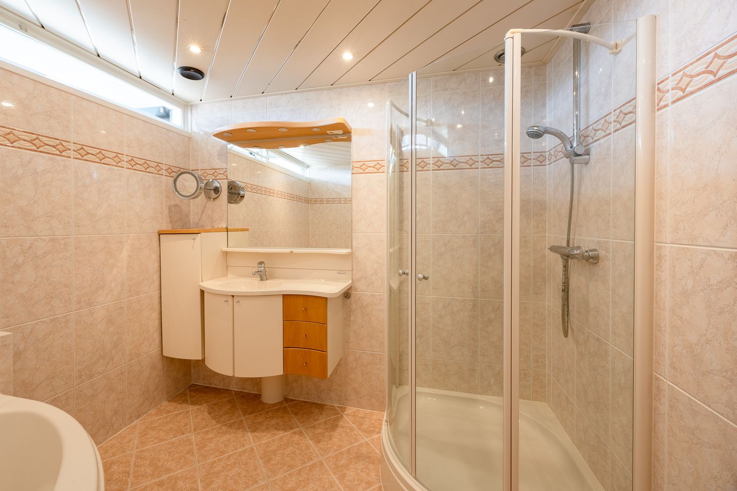 Photo 29 of Eindstraat 126