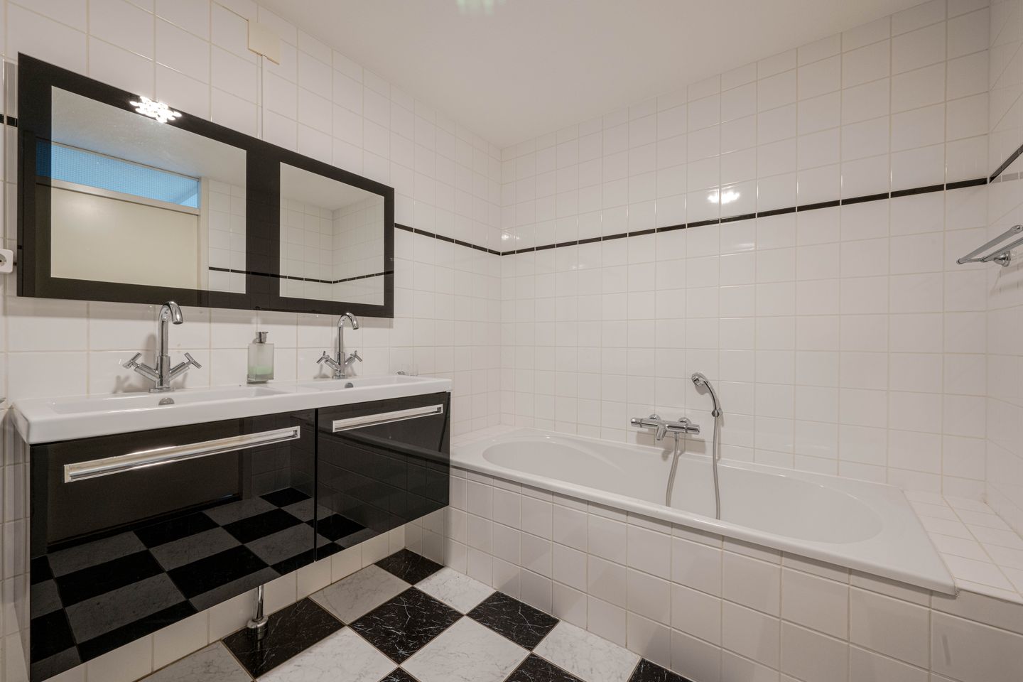 Foto 4 van Charloisse Hoofd 53-C