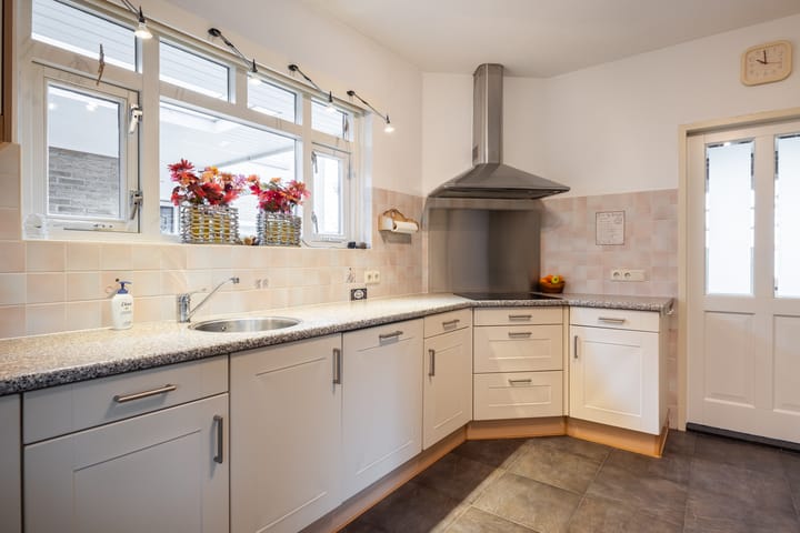 Foto 27 van Schoolstraat 44