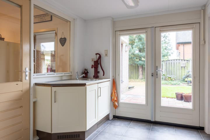 Foto 30 van Schoolstraat 44