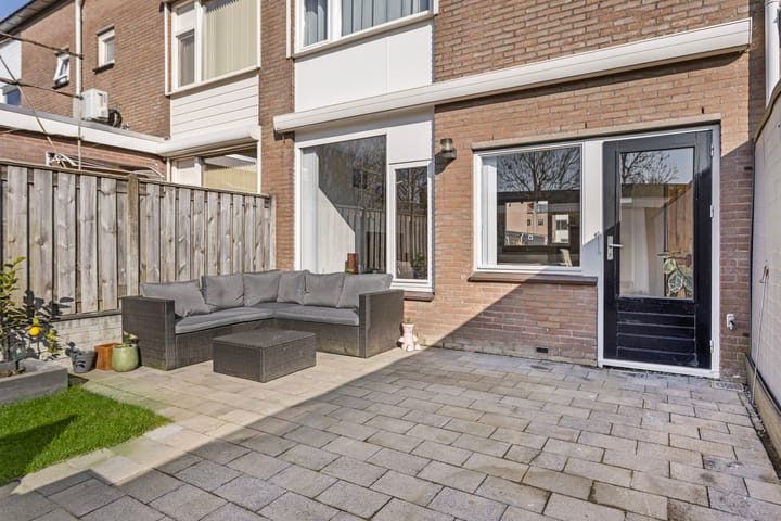 Foto 19 van Montgomerystraat 17