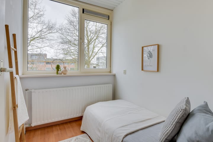 Photo 42 of Mahonialaan 12