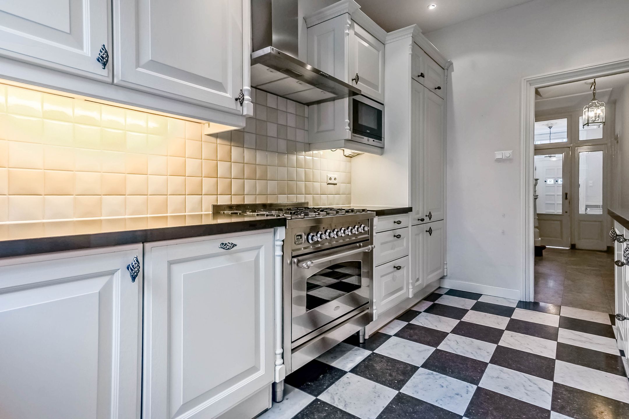 Foto 18 van Riouwstraat 158