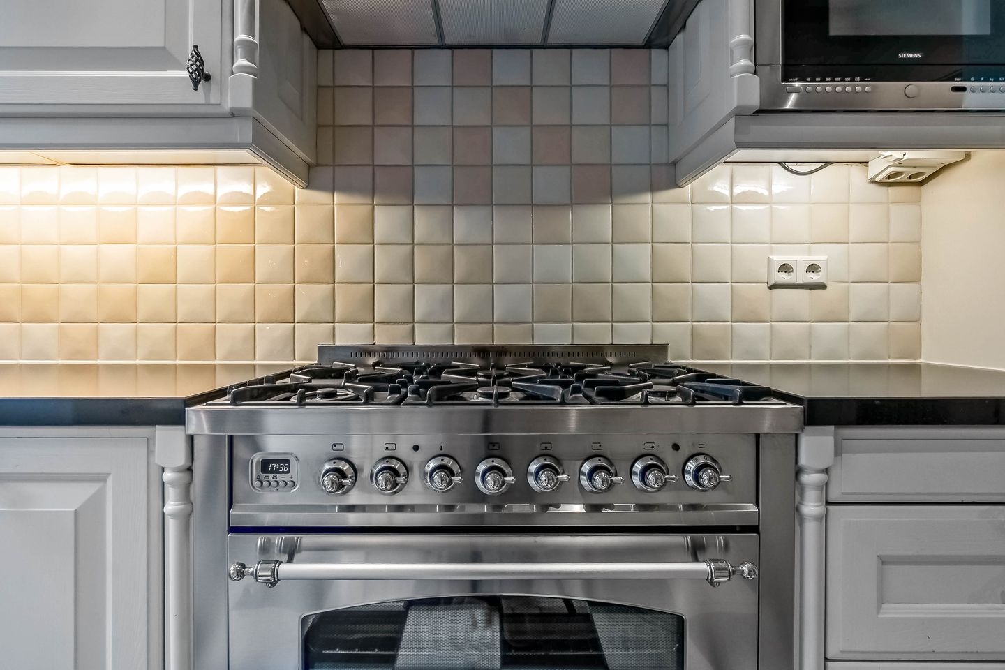 Foto 19 van Riouwstraat 158