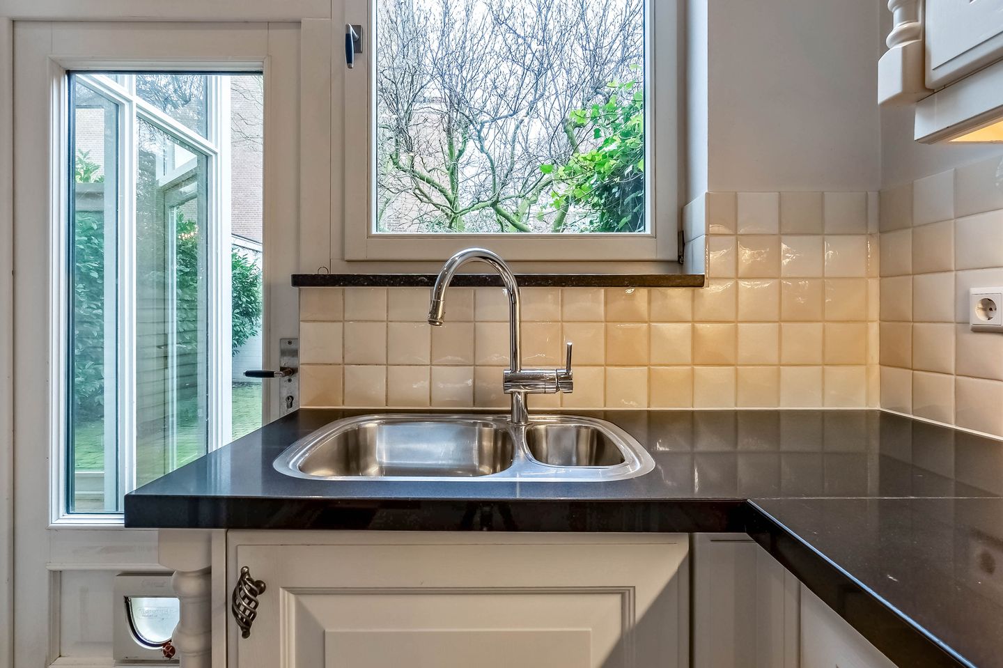 Foto 20 van Riouwstraat 158