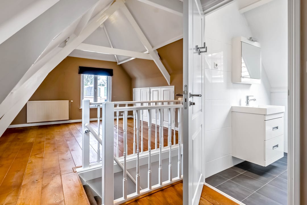 Foto 61 van Riouwstraat 158