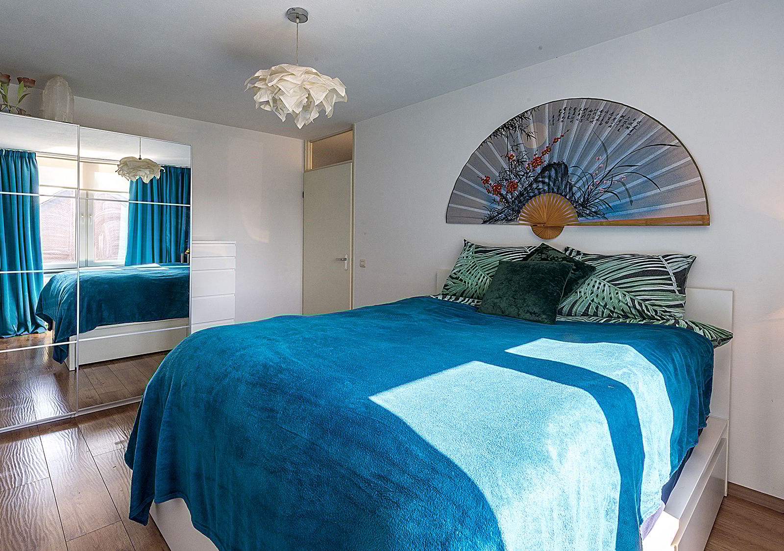 Photo 15 of Caumerstraat 73