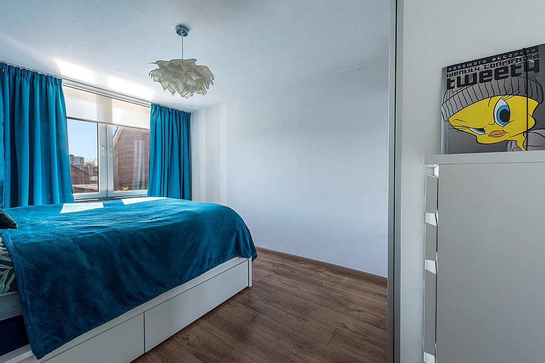 Photo 16 of Caumerstraat 73