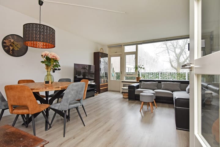 Foto 8 van Claude Debussystraat 10