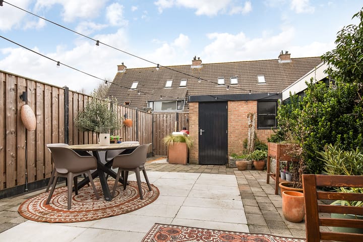 Foto 38 van Elisa van Calcarstraat 22