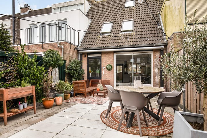 Foto 40 van Elisa van Calcarstraat 22