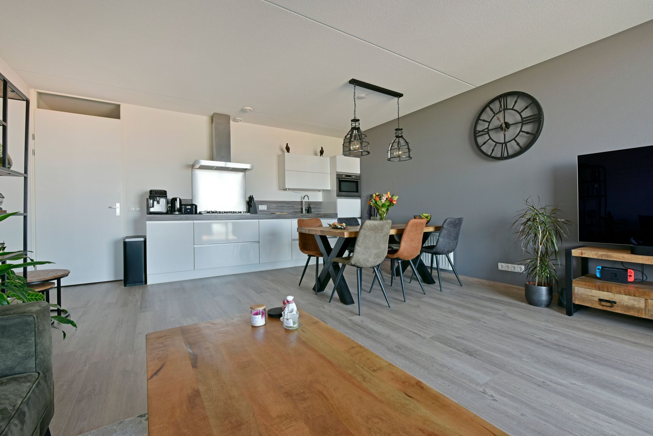 Photo 9 of Simon van Capelweg 189