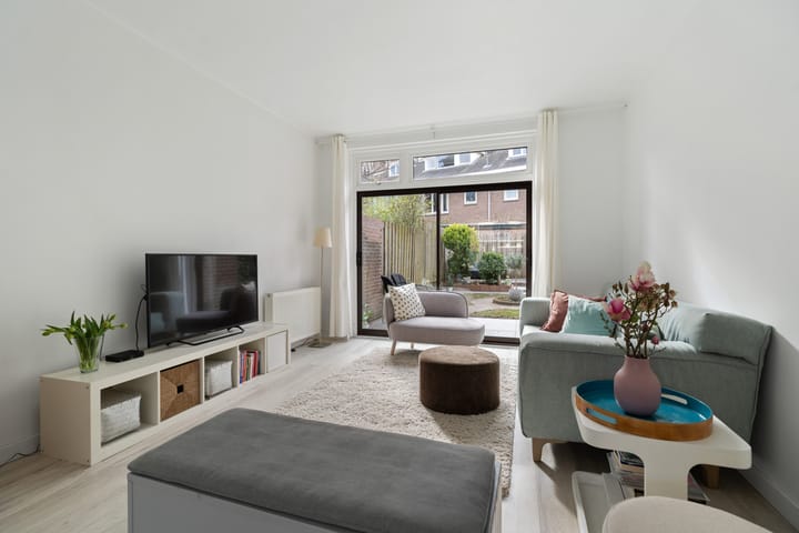 Photo 9 of Vondellaan 71