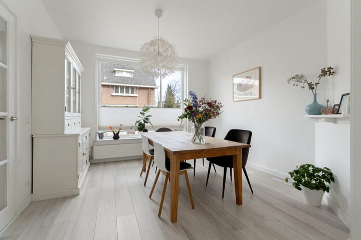 Photo 12 of Vondellaan 71