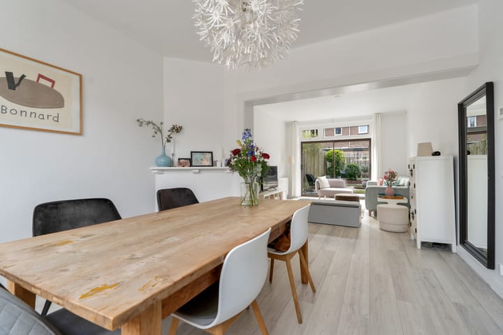 Photo 13 of Vondellaan 71