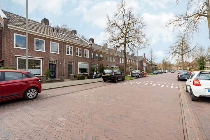 Photo 39 of Vondellaan 71