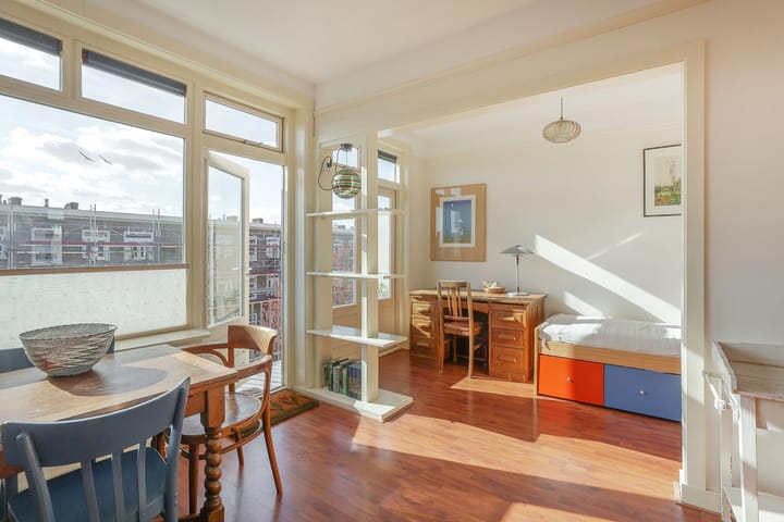 Photo 3 of Merlijnstraat 12-3