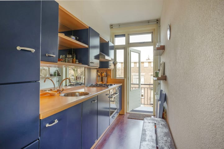 Foto 10 van Merlijnstraat 12-3