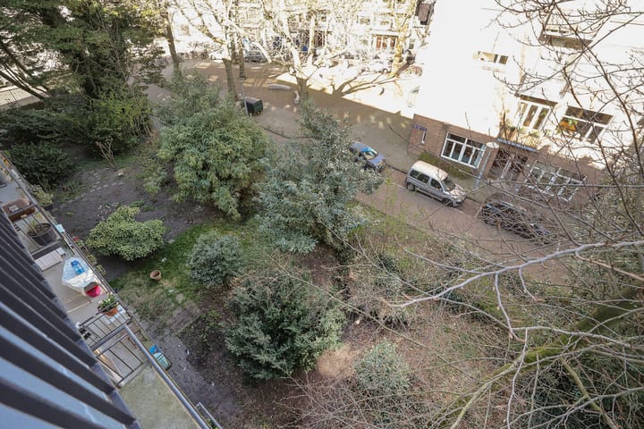 Foto 13 van Merlijnstraat 12-3