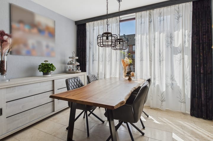 Foto 3 van Mozarthof 84