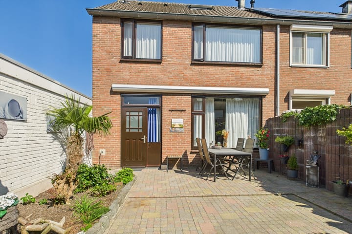 Foto 33 van Mozarthof 84