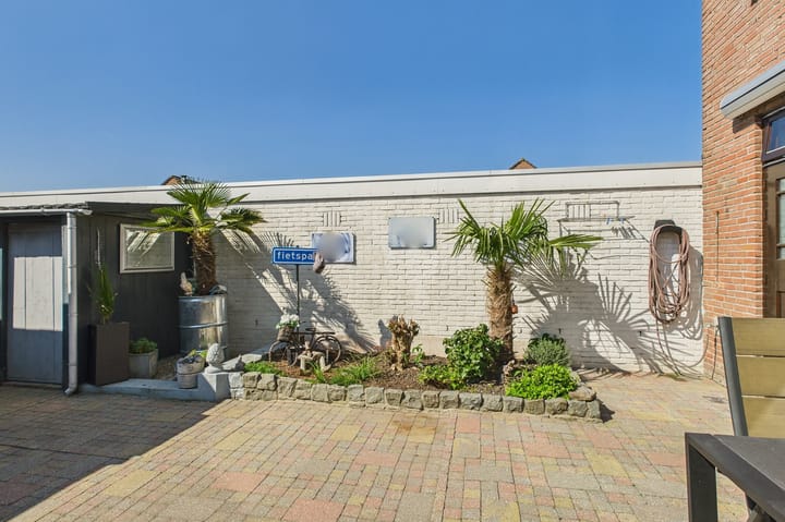 Foto 35 van Mozarthof 84