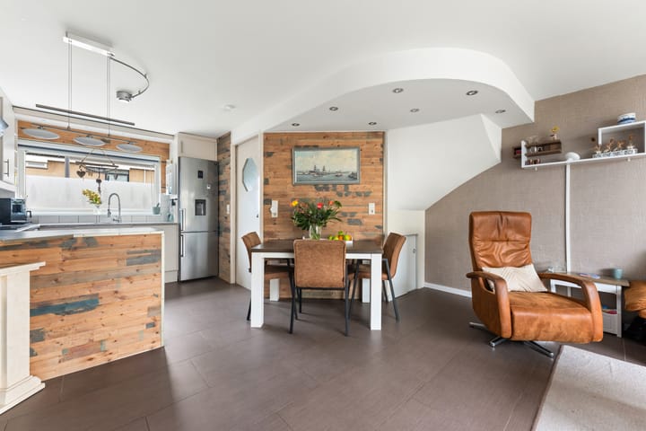 Foto 10 van Adenstraat 8