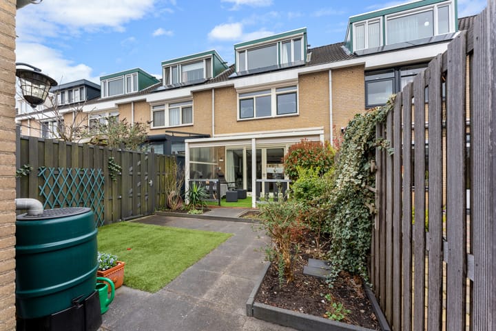 Foto 27 van Adenstraat 8