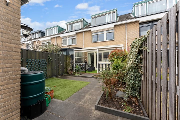 Foto 26 van Adenstraat 8