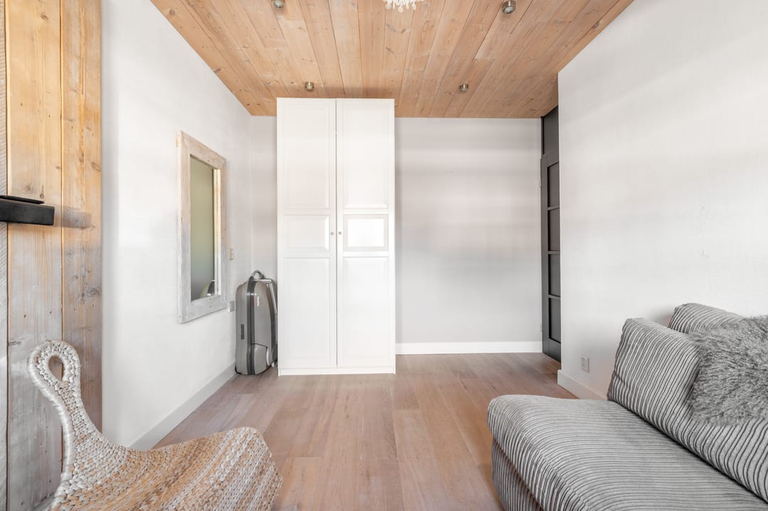 Photo 22 of Delving 79