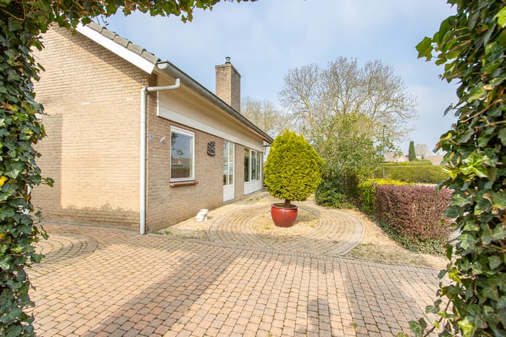 Foto 75 van Susterenhof 25