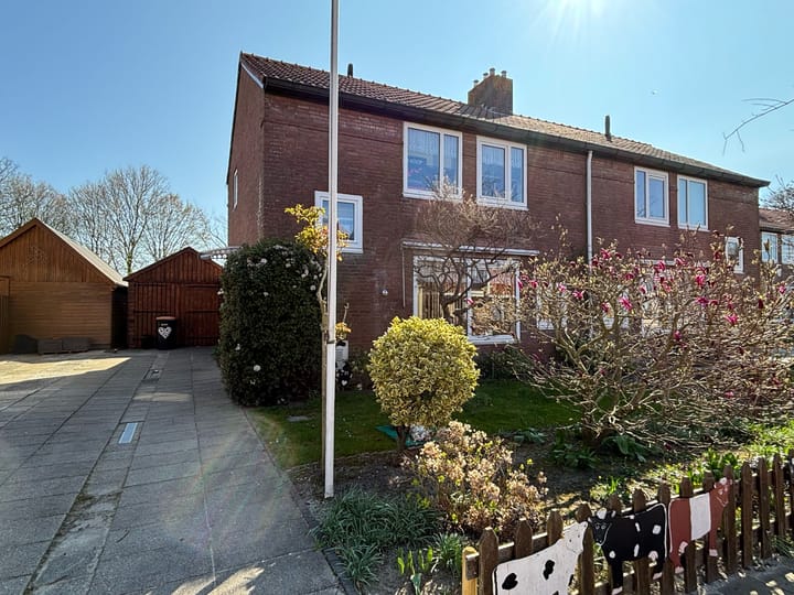 Foto 1 van Langeweg 11