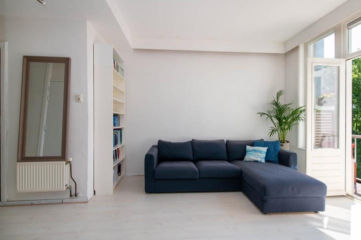 Photo 10 of Ruyschstraat 36-2