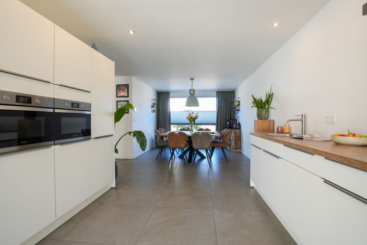 Foto 13 van Jhr. v.d. Maesenstraat 45