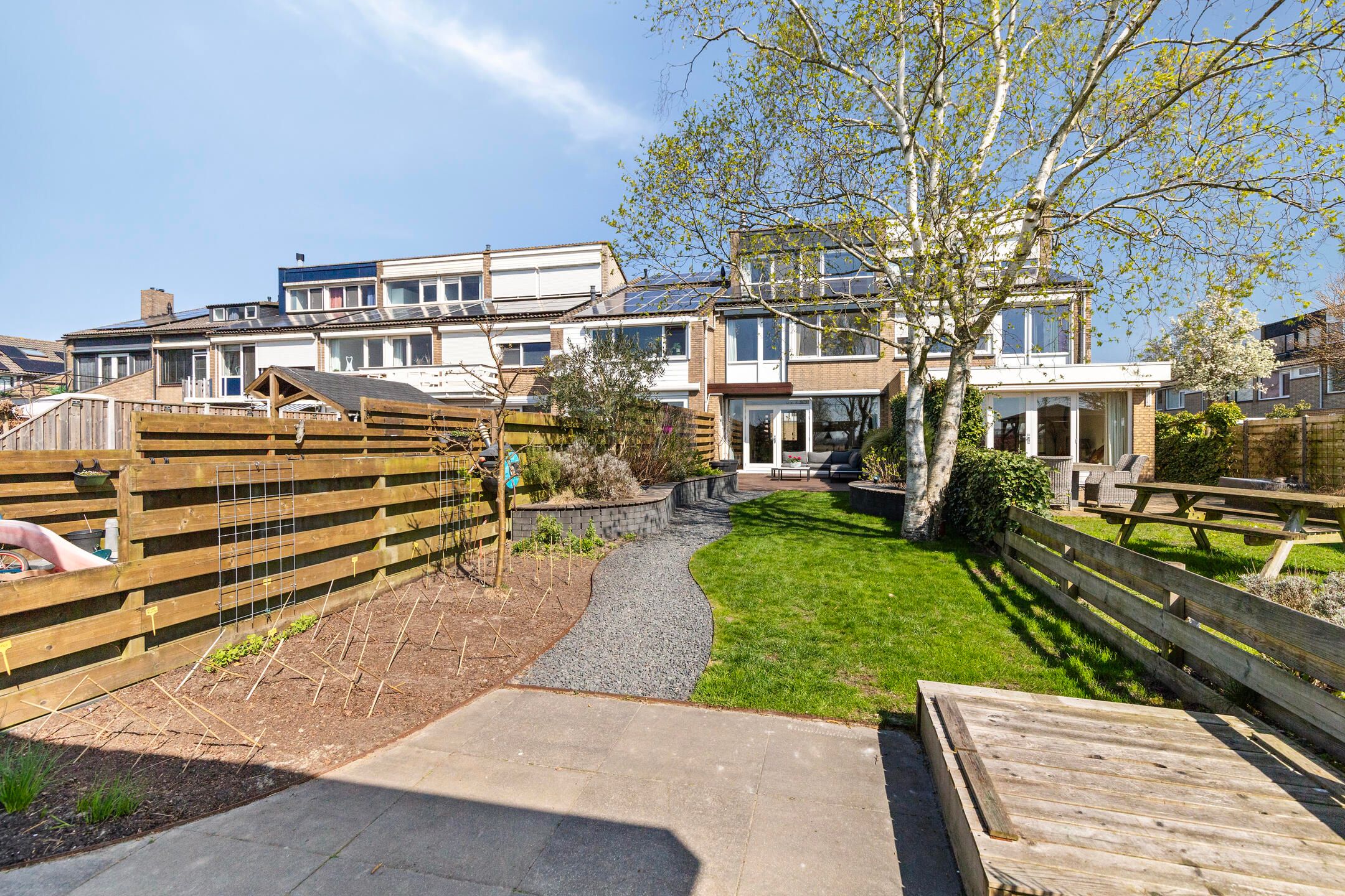 Foto 12 van Roerdompstraat 36