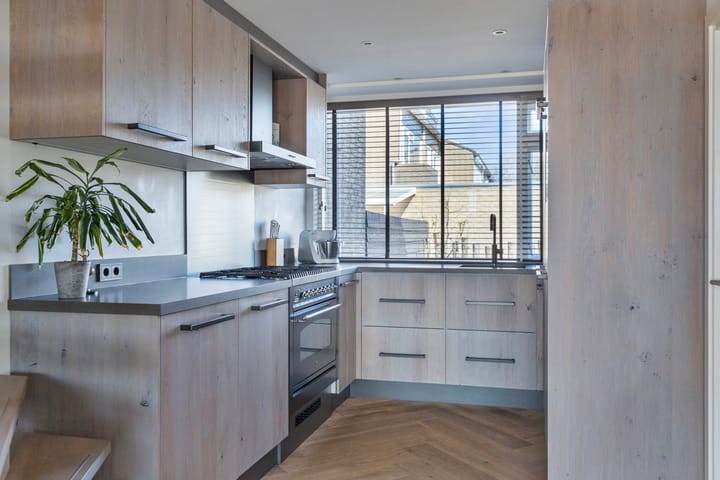 Photo 17 of Roerdompstraat 36