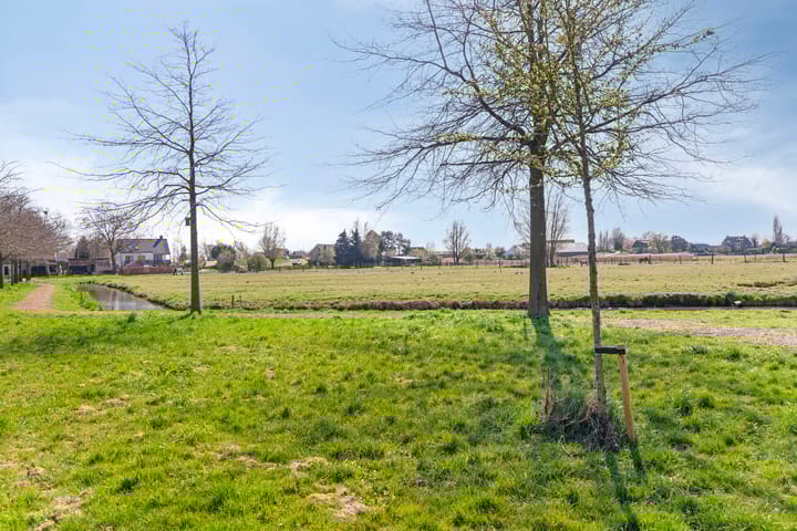 Photo 31 of Roerdompstraat 36